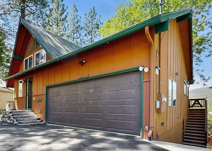 Bass Lake Lodge